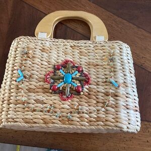 Cute vintage basket purse. Unique design